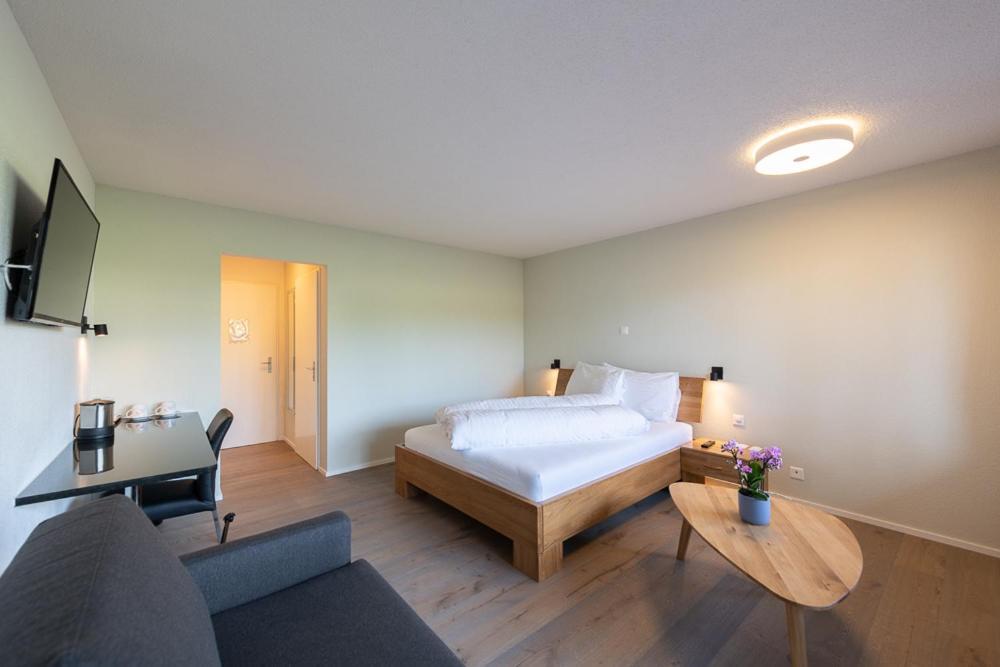 Noah Hotel Ruti  Екстер'єр фото
